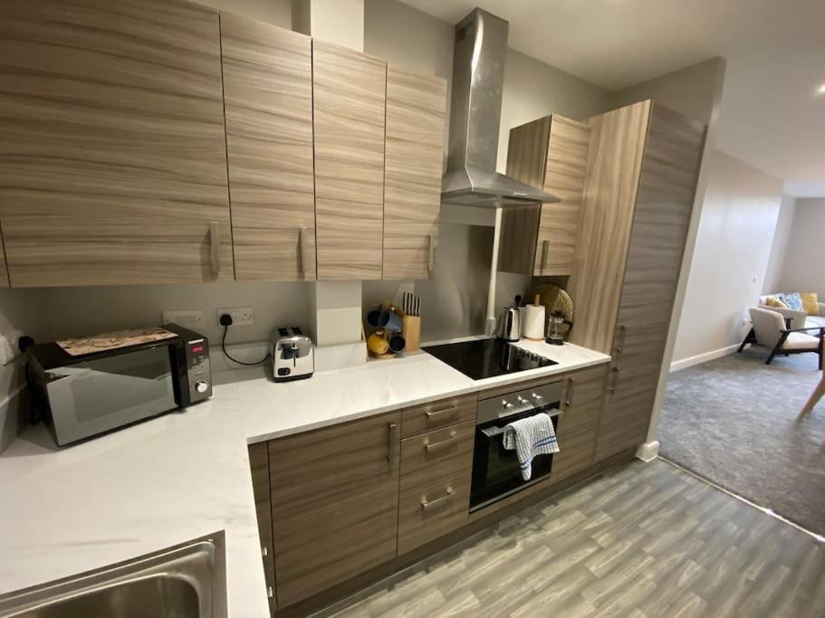 Chic Mill Conversion Beside Piece Hall & Eureka! Halifax